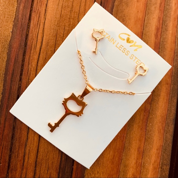 GOLD HELLO KITTY Stainless Steel GIFT SET - Picture 2 of 3